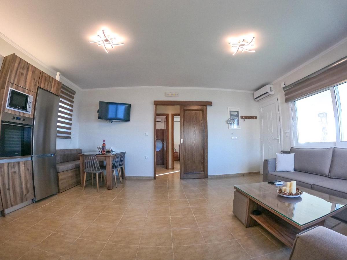 Appartamento Golden Sunrise Stegna Archangelos  Esterno foto