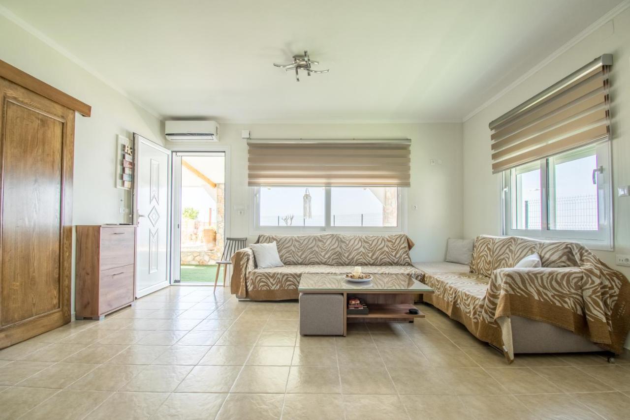 Appartamento Golden Sunrise Stegna Archangelos  Esterno foto